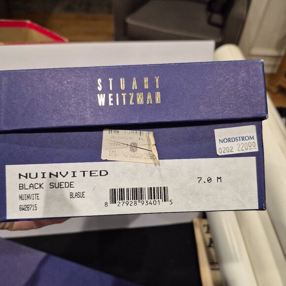 Stuart Weitzman NUINVITED Black Suede 2 inch heel Size 7 - Picture 6 of 6